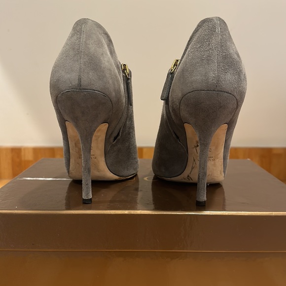 GUCCI grey suede stiletto ankle boots w BOX & 2 DUST BAGS 37.5 - Picture 6 of 10